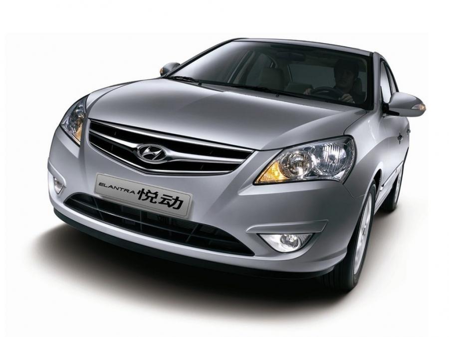  Hyundai Elantra Yue Dong 2008 года  (фото 2 из 10)